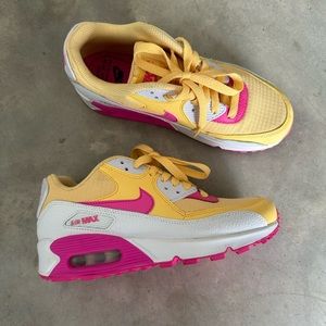 Women’s Nike Air Max 90 size 6